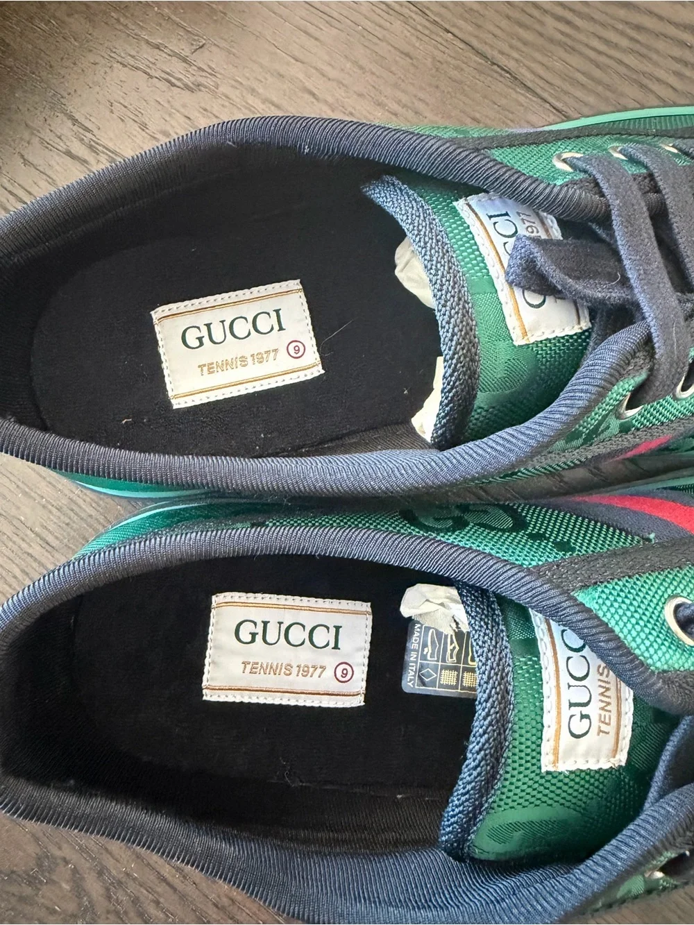 Gucci Men’s Green Canvas GG Low-Top Sneakers with Red Stripe